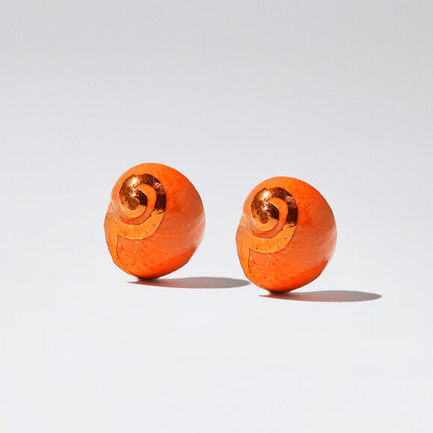 Pendientes naranjas concha