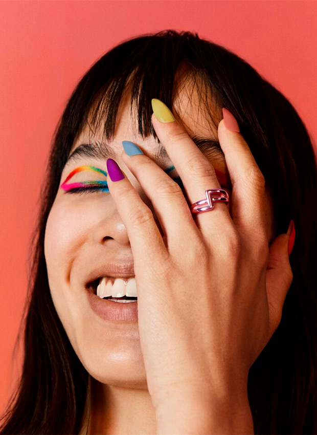 laca de uñas de la Pride Collection de Lefties