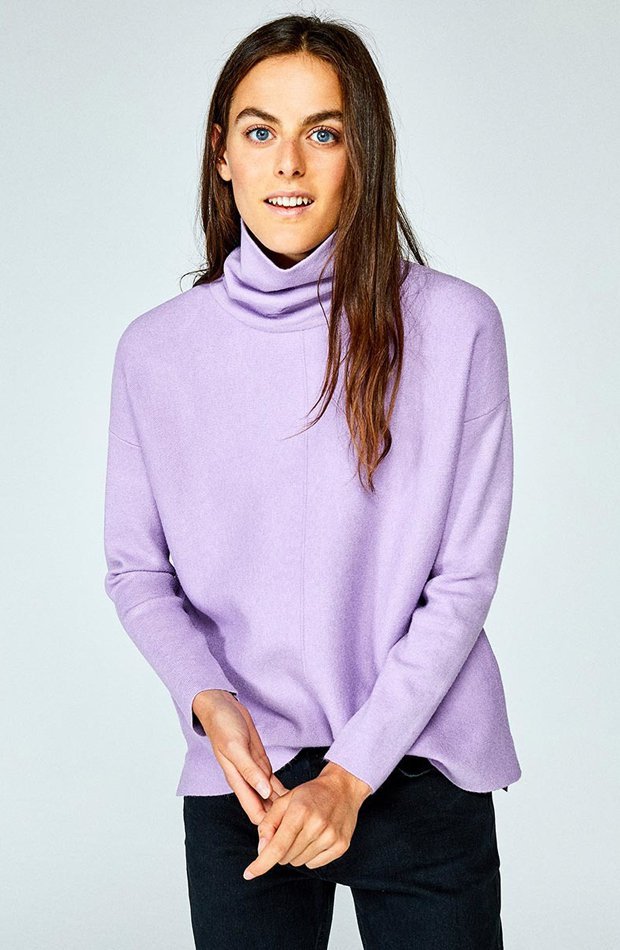 Jersey con cuello vuelto de Sfera: prendas que no te pueden faltar